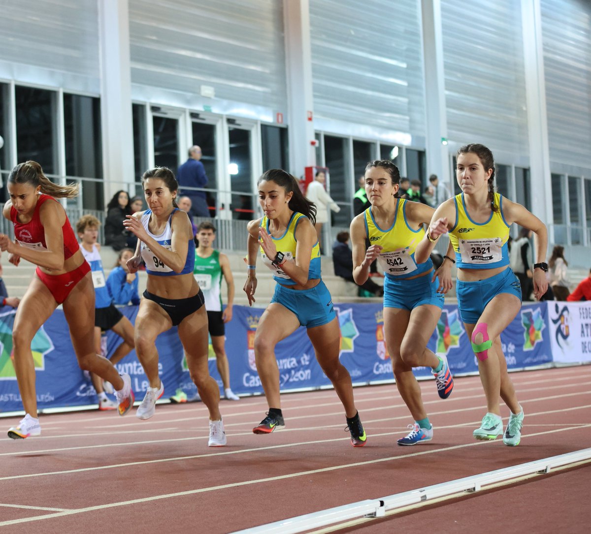 Control en Salamanca con 3 mínimas para Cto 🇪🇦 y 3 mmp:
1500 
Juan Lucas 3.57.67 mínima🇪🇦 sub20
Guzmán Caballero 3.58.50 mmp
Iván Gutiérrez 4.25.78 mmp
Jennifer Pérez 4.53.89
800
Ryan Barcala 1.56.83 mínima🇪🇦 sub18,mmp
Carla Jiménez 2.15.11 mínima🇪🇦 sub20
200
Rubén Martín 23.41