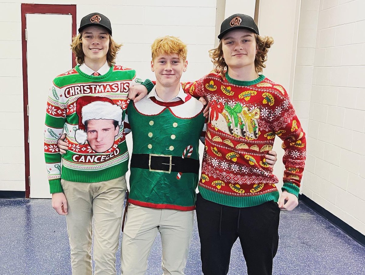 Ugly Christmas sweater tradition continues 🎄🎅