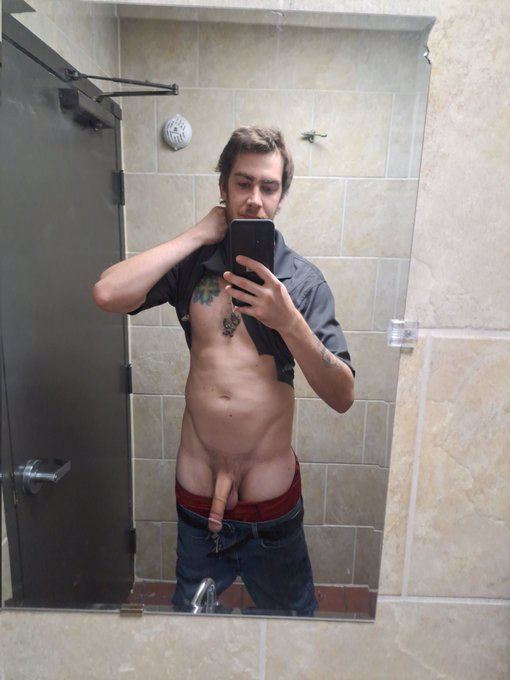 Boss shit and boss dick. That simple 🤙 https://t.co/IX5nw8ouD3