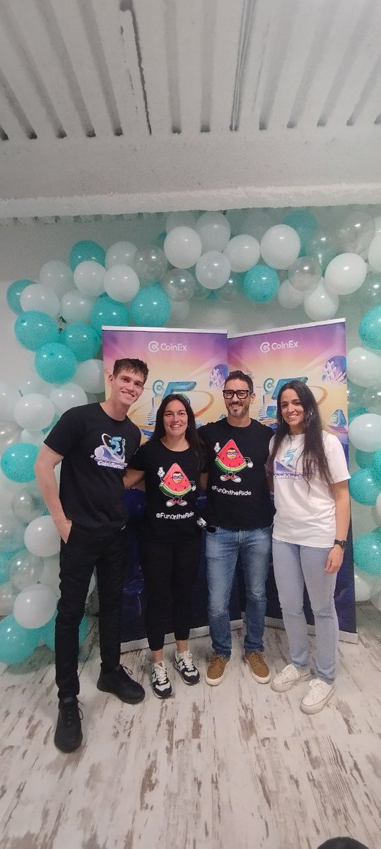 CoinExSpanish's tweet photo. 🇪🇦🎉Momentos inolvidables junto a nuestros usuarios en la fiesta en Madrid por el 5to Aniversario de #CoinEx
❤️🥂Gracias a todos por celebrar junto a nosotros y a todos los que nos han acompañado durante este maravilloso viaje de 5 años
#CoinExTurns5 #CoinExParty #CoinExMoment https://t.co/kdCnjSNO1L