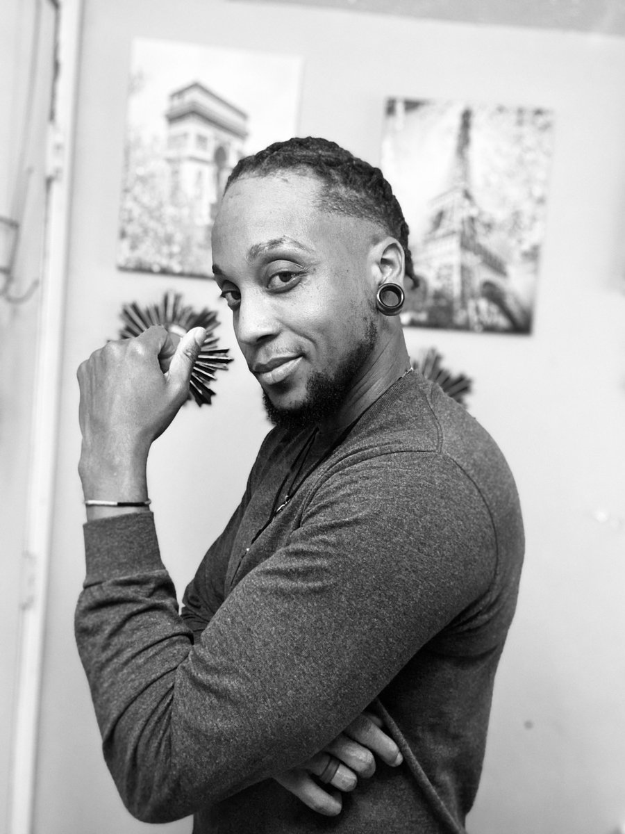 thorprototype's tweet photo. Just let me be on the cover of GQ someday, universe 🥹☺️ #transawarenessweek #transniggatakeover #TransNiggaTakeover #lgbtqia #lgbt #transmenofcolor https://t.co/mnmOD3z9gQ