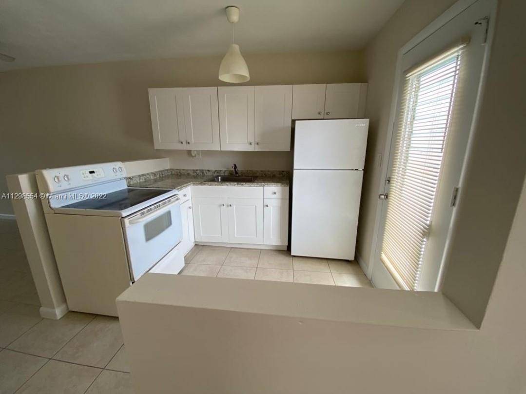 pinerotitle's tweet photo. 1600 NE 114th St #104, Miami, FL 33181 is now under contract.
See this listing and more on my website: https://t.co/RtUgOqSe6E https://t.co/KCG0yXWN7U