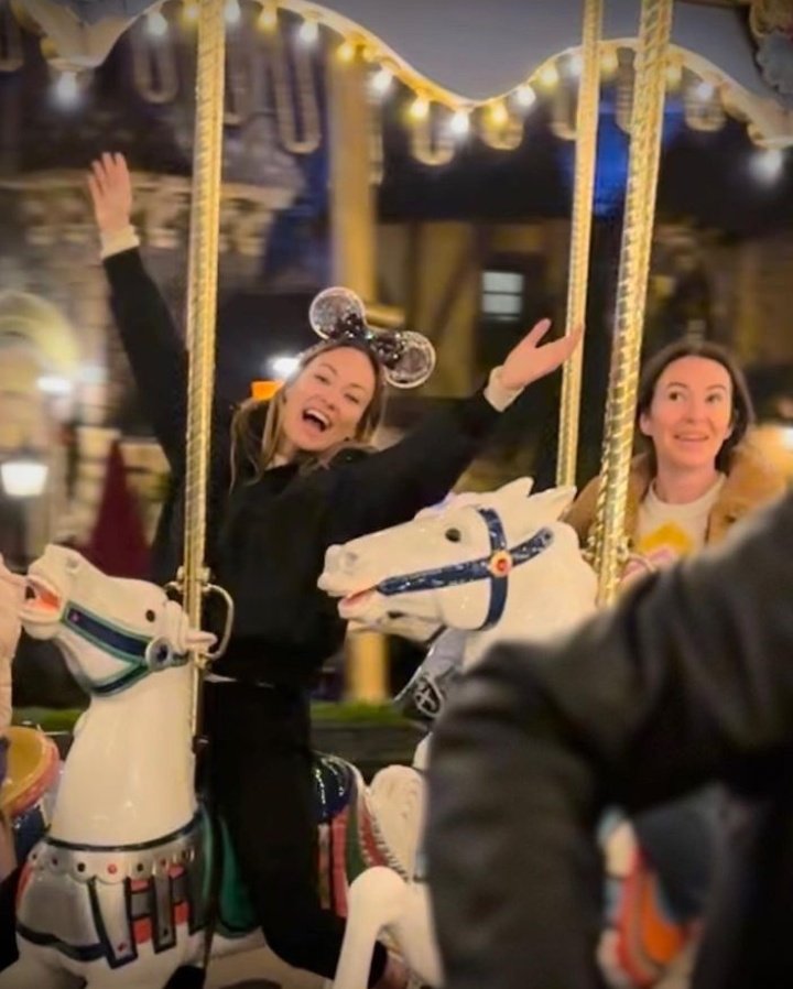 Harry Styles, Olivia Wilde updates🍋🍋 tweet media