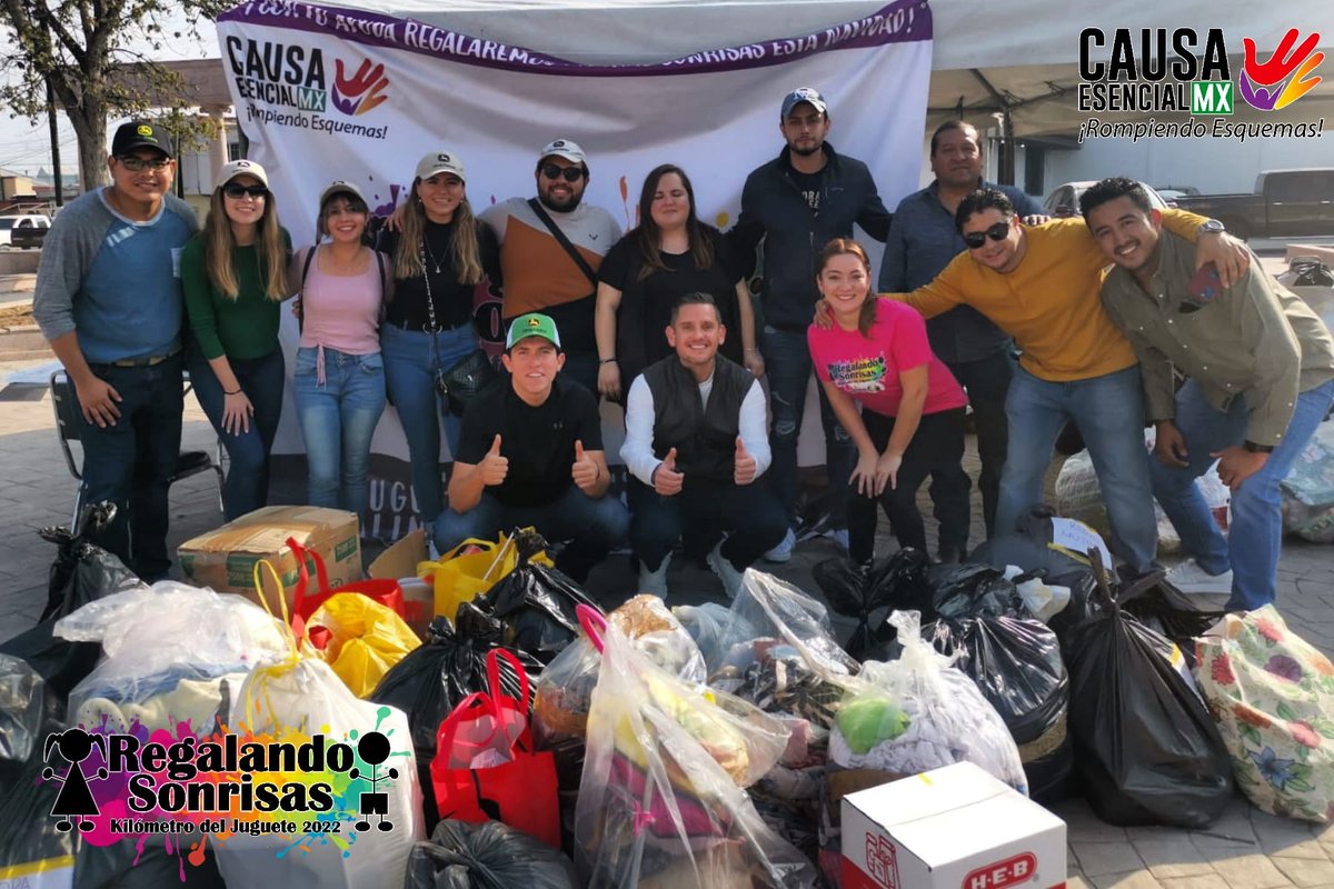 ¡Mil gracias John Deere Monterrey y Saltillo por la campaña interna que relizaron para sumarse al Kilómetro del Juguete, Regalando Sonrisas; en particular, al Equipo deLogística, cuya líder es Lizeth Ríos. ¡Enhorabuena por esta iniciativa! ¡Juntos vamos a regular muchas sonrisas!