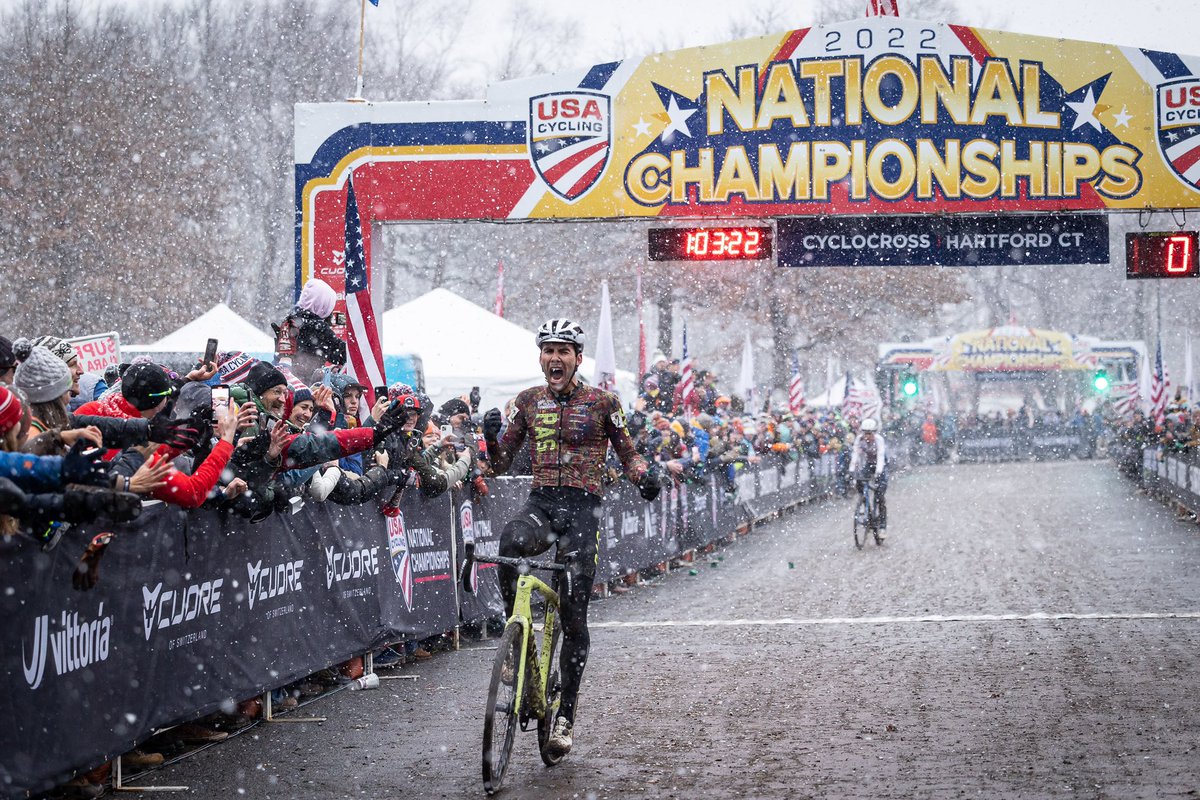 usacycling's tweet photo. 18 years later, @curtisjwhite finally won his FIRST EVER NATIONAL TITLE! 🇺🇸

📸: @EvrgrnTory https://t.co/6AhpSiGxaL