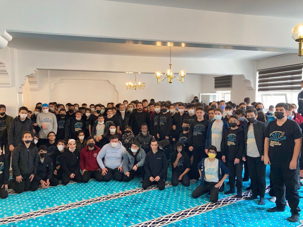 <a href="/incisozluk/">İnci Sözlük</a> Tecrübeliyiz, bilgiliyiz, arkadaşlar biz bundan sonra ders almayız ders veririz.

Ders almak için DM 👇🏻 :)

<a href="/akgencuskudartr/">AK Gençlik Üsküdar</a> 
<a href="/ihgundogantr/">İbrahim Hakkı Gündogan</a>