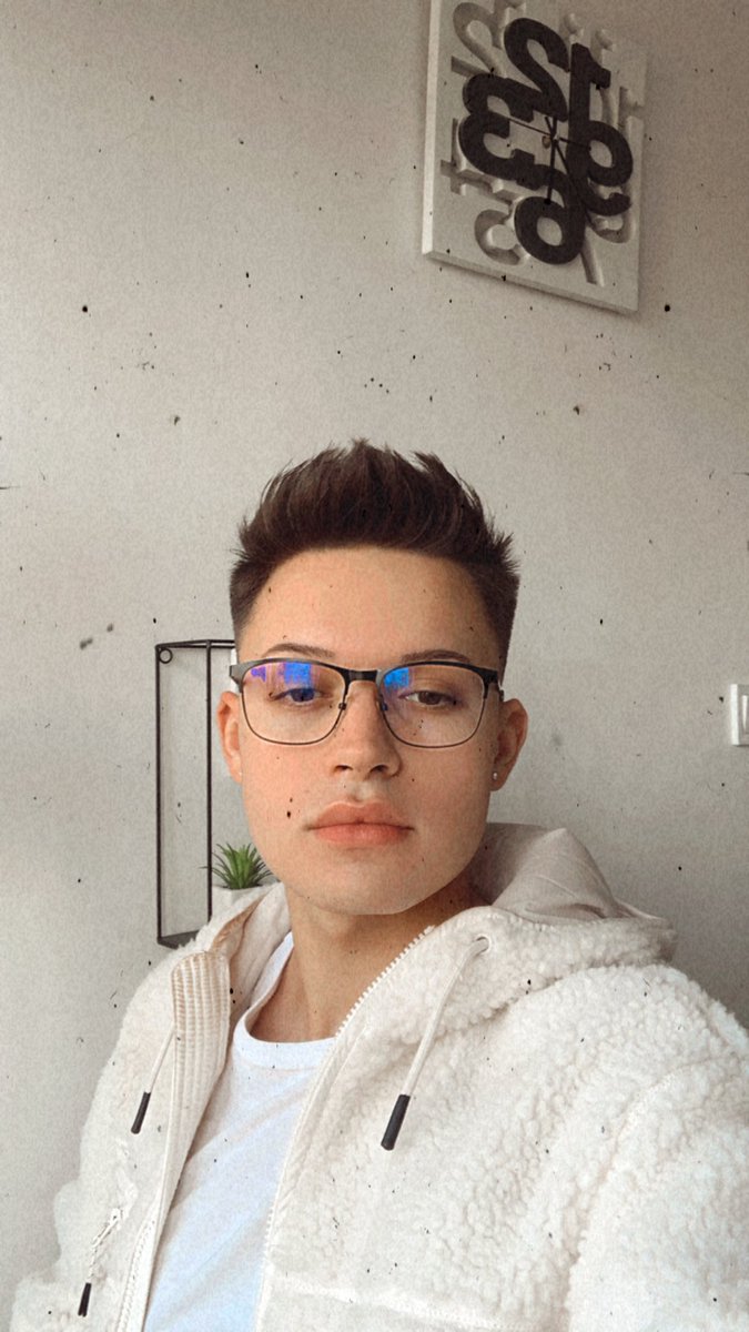 BogatiMate's tweet photo. 😘
#gay #bogatimate #gayboy #lmbtq #retweet https://t.co/lVk2v4W0U2