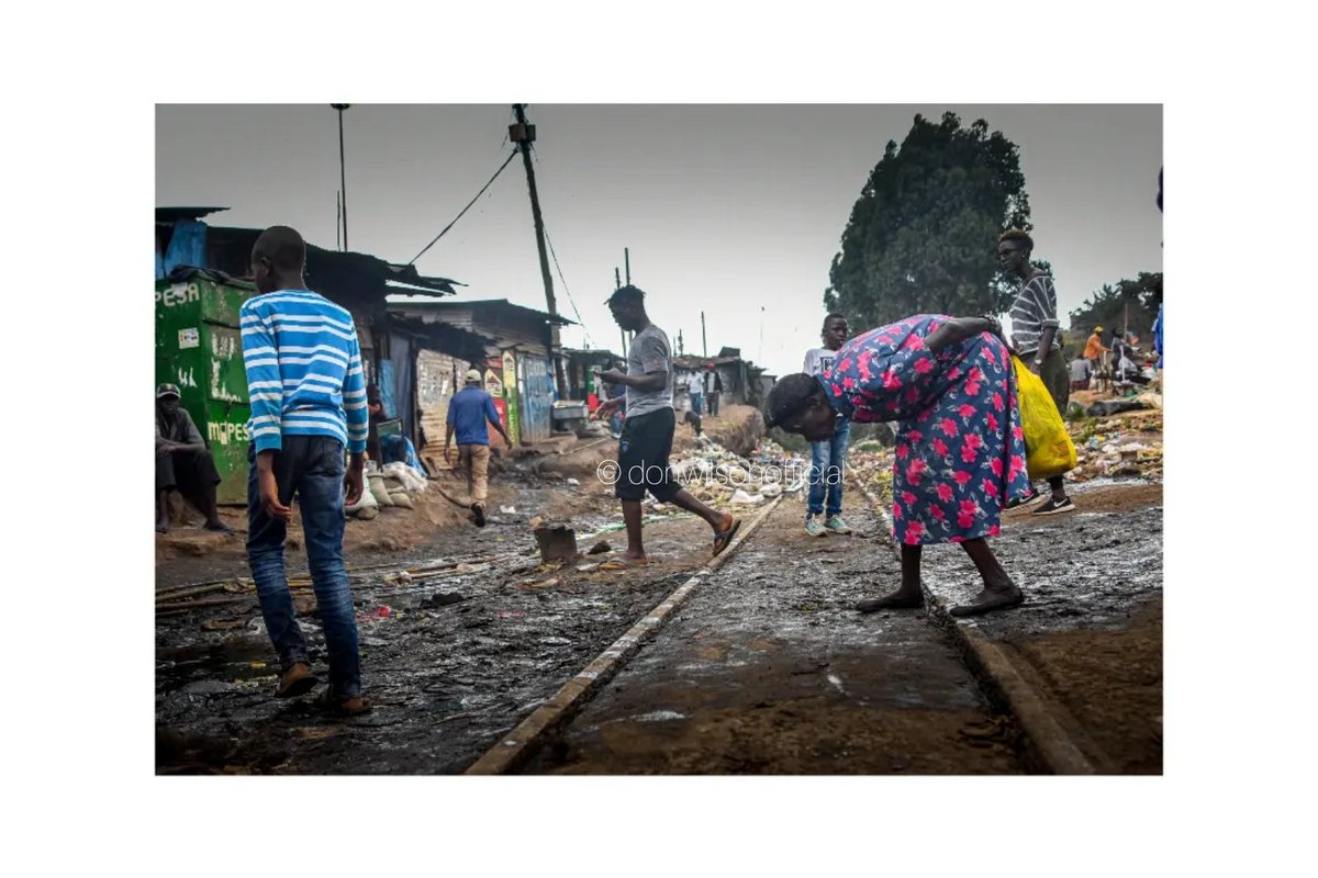 Donwilsonodhia1's tweet photo. The monumental journey.
#donwilsonofficial
#documentaryphotography #kiberaslum #Kiberaslums #Slums #photooftheday https://t.co/t4NQ2MUwR9