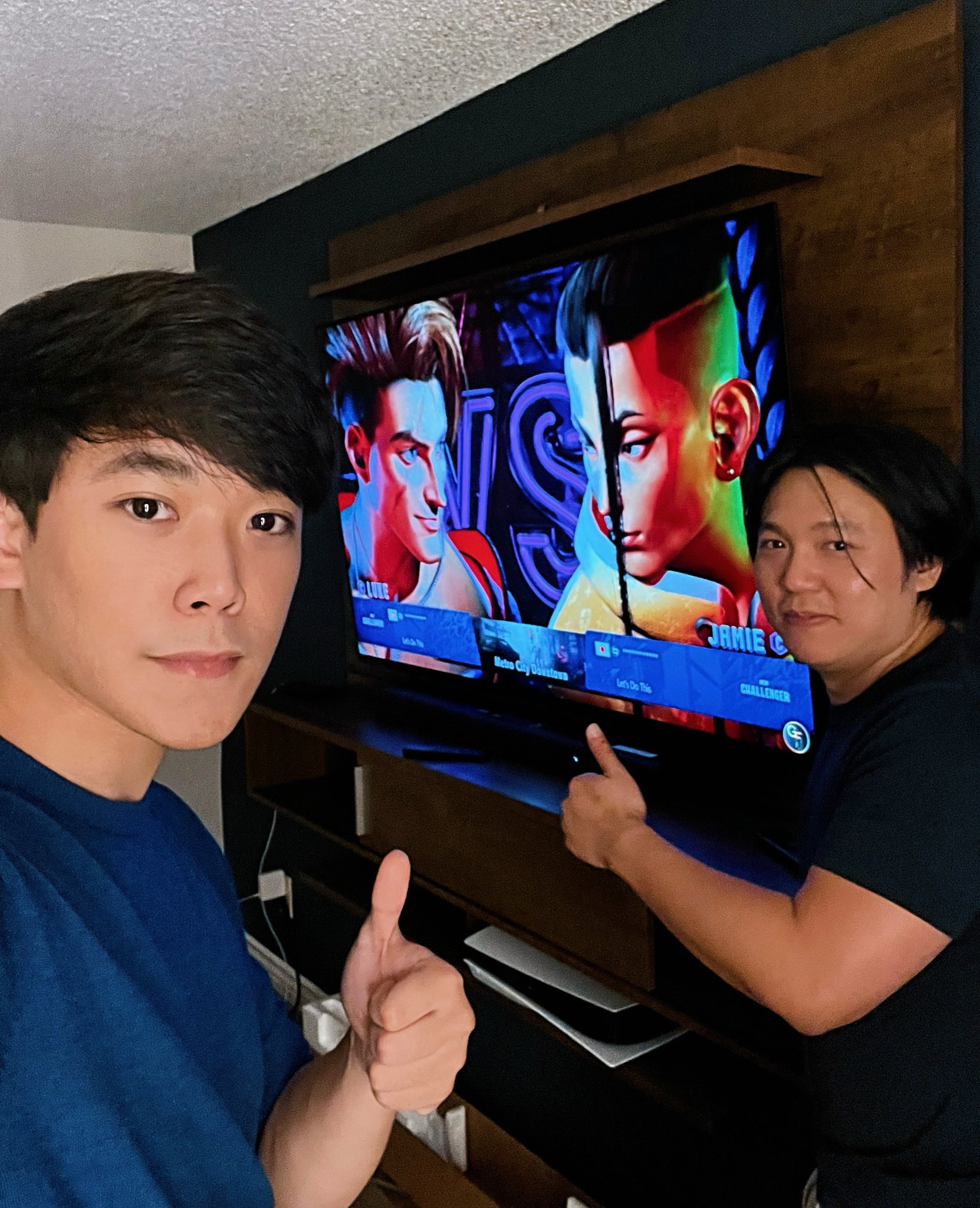 Aleks Le on Twitter "Luke & Jamie’s voice actors build a hanging