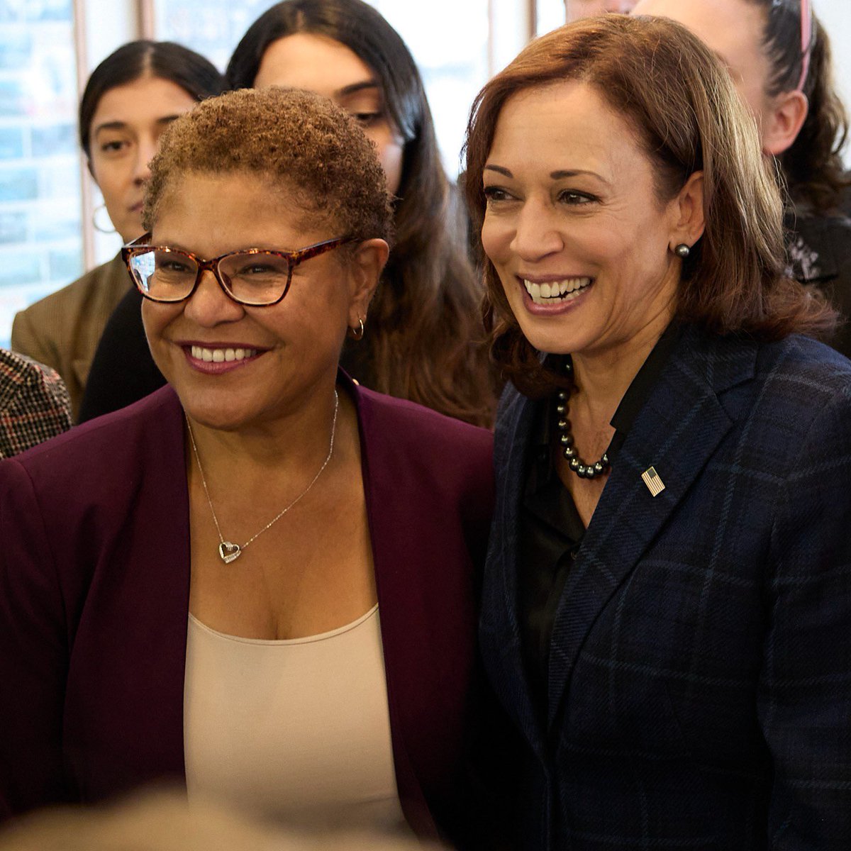 Today is a good day for California. 🤍 @karenbassla @vp #mvpharris #kamalaharris #karenbassformayor #inauguration #usa #politics