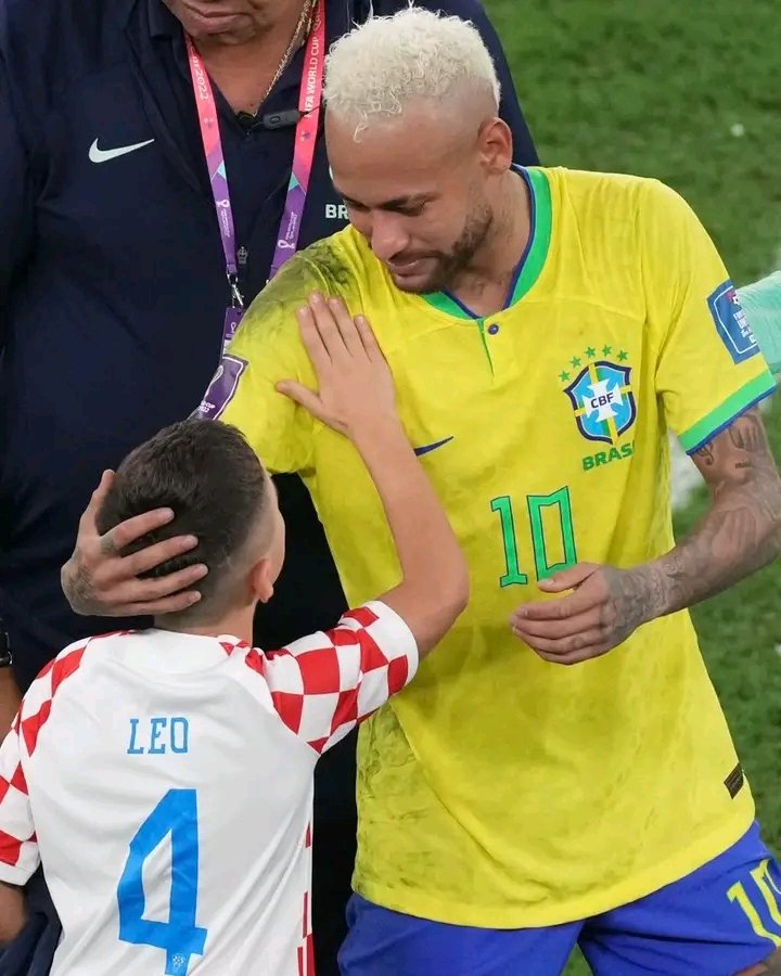 CobydarryCD's tweet photo. Ivan Perisic remercie Neymar d’avoir accepté le geste de consolation de son fils :

"Merci Neymar, cela signifie beaucoup pour lui" 🙏❤️ https://t.co/kKFgxXT6tF