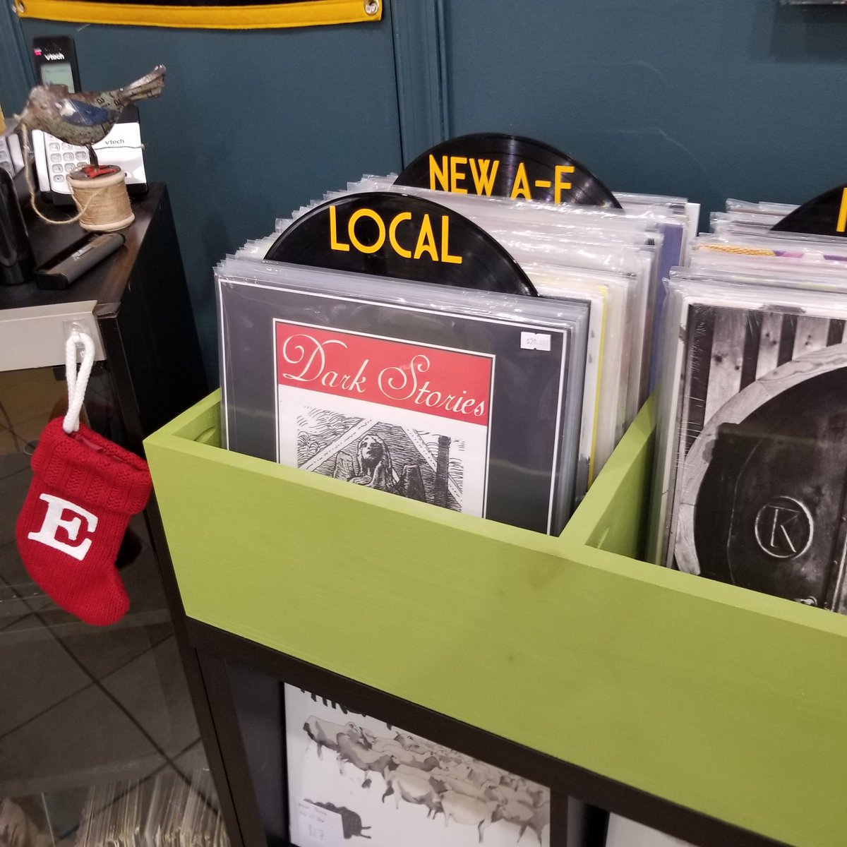 aztammyp's tweet image. Whooohooo!
Actual record in an actual record store--that is a first ❤
#NewAF indeed 😆