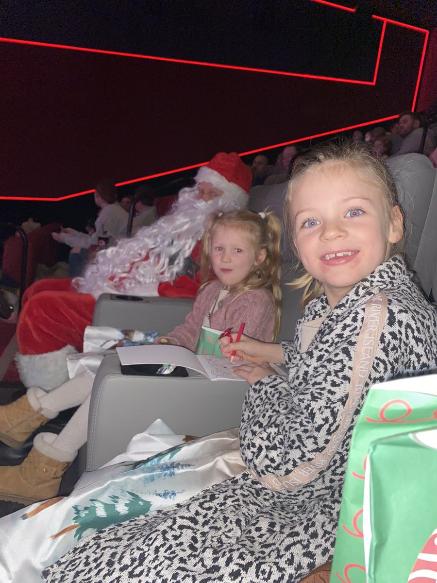 Cinema with Santa 🎅🏼 @SouthfieldY3Sh <a href="/Southfield1W/">Class 1W</a>