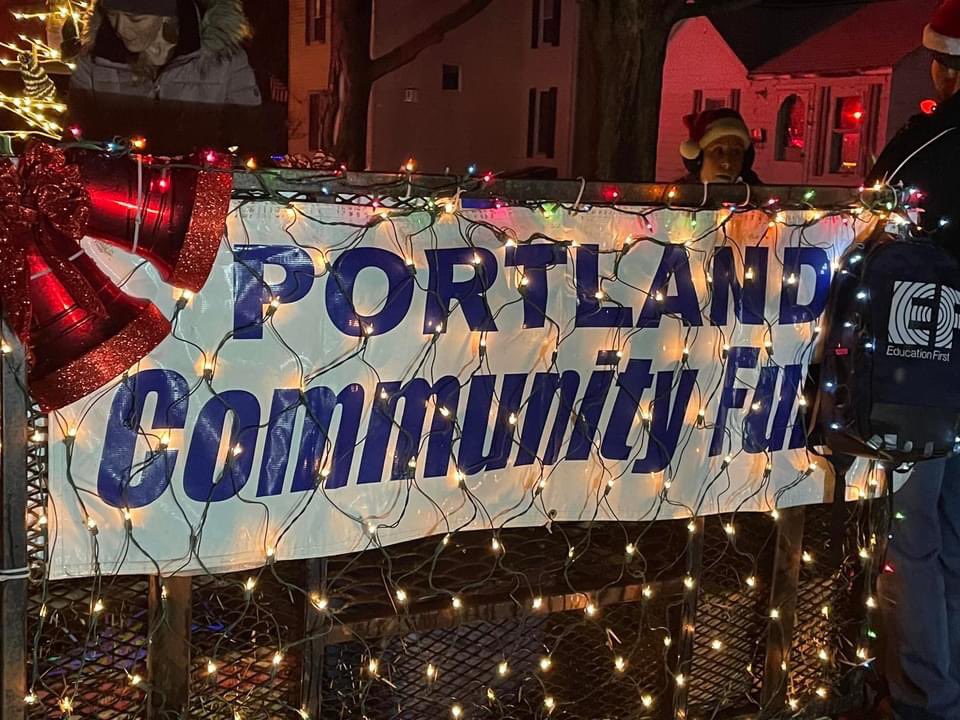 PCFAMichigan's tweet photo. Did you hear those sleigh bells jingling, ring ting tingling, too?
The Portland Christmas Parade was in full lights and color. Thank you for all those who came out to support our little city! https://t.co/FFLw1uV0Q2