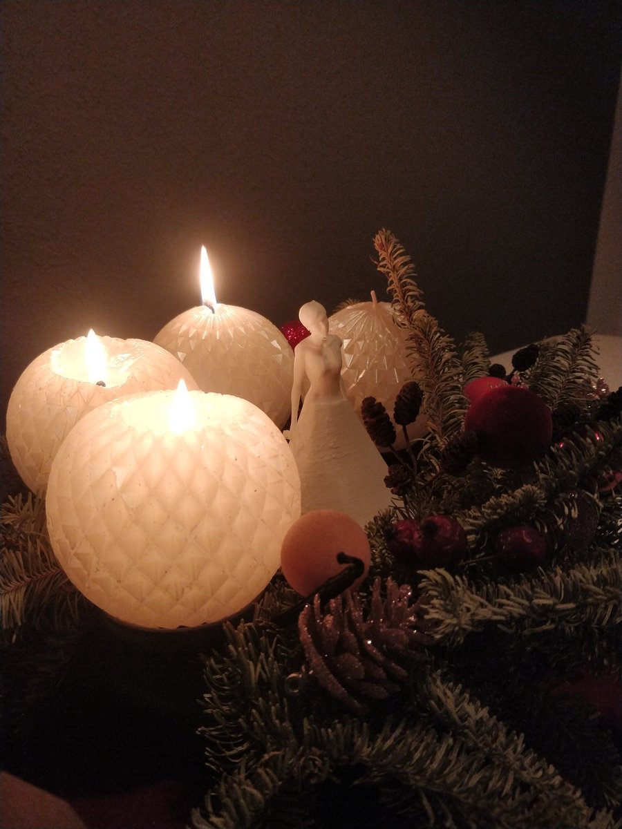 Kunlan7's tweet photo. Happy 3rd week of advent everybody! Wishing you all a good time before Christmas! 

#killer7
#3rdweekofadvent https://t.co/VwfTCAOwYG