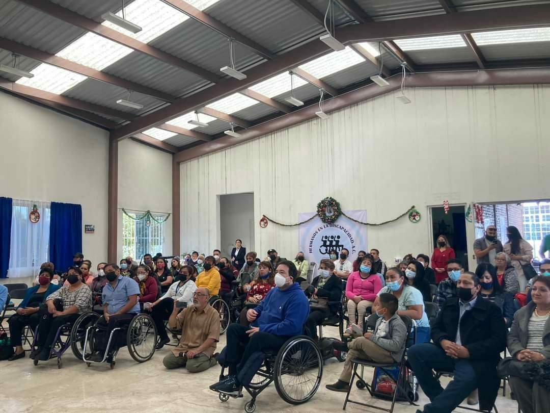 held_ac's tweet photo. #FESTEJAMOS nuestro 13o. #ANIVERSARIO en #HELD con un HERMOSO EVENTO, dónde se dieron a conocer todos los LOGROS y AVANCES realizados en 2022, cerramos un #EXITOSO año.
#GRACIAS
📞55 8991 4984  VIVE LA  EXPERIENCIA #HELD!!.
#discapacidad #Tlalnepantla 
#MovimientoPcD #SiConLasOSC https://t.co/aXvxf5wHWZ