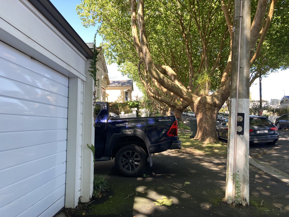 Obstr_uctions's tweet photo. And again, 41 Hakanoa St. Now and everyday @AklTransport https://t.co/XPi7m0qhFC