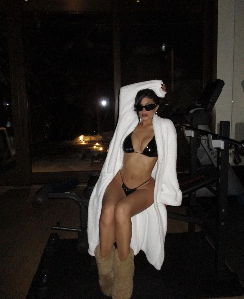 PinnacleTrends's tweet photo. Kylie Jenner https://t.co/cEQvHN5mlb