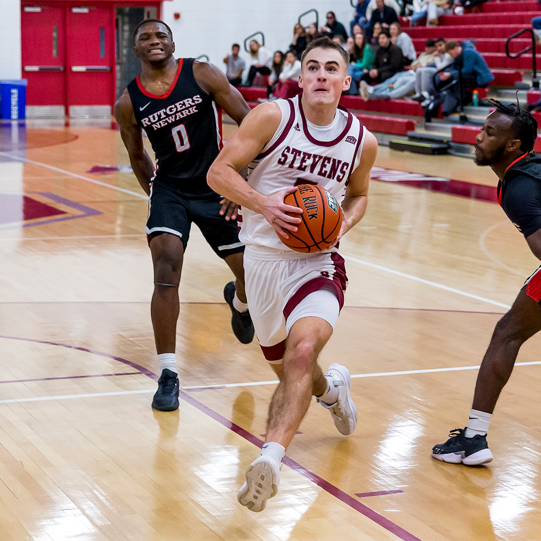 StevensDucks's tweet photo. 𝗙𝗶𝗿𝘀𝘁-𝗛𝗮𝗹𝗳 𝗙𝗶𝗻𝗮𝗹𝗲

@Stevens_MBBall falls at No. 12 Middlebury to close out the first half

🏀 Spellman: 1️⃣1️⃣ points, 9️⃣ boards, 4️⃣ blocks
🏀 Coffey: 🔟 points
🏀 Coughlan: 🖐️ points (collegiate debut)

Full 📰: https://t.co/dpf7CSDtm4

#AllRise #d3hoops #MAChoops https://t.co/Tu0QQ3LtvQ