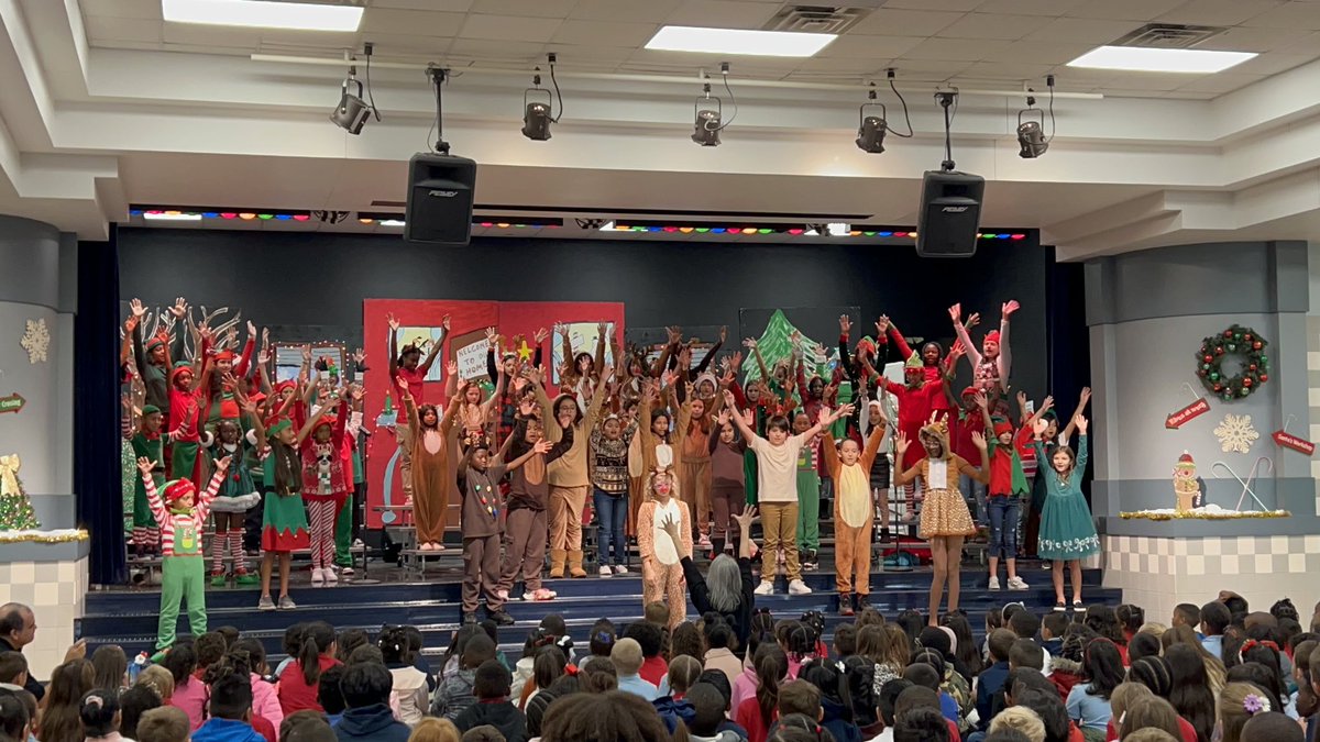 mrsshier_sstars's tweet photo. We were so excited to present “StarBucks The Musical” last week! @MusicplayTV @DanceWithJohn It was a hit! #ACFTmusic #WeAreBirdvilleISD #BirdvilleLearns #ACFTchorus https://t.co/9AswMILOJP