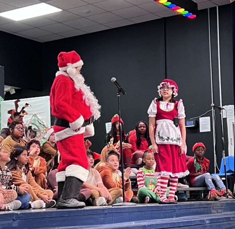 mrsshier_sstars's tweet photo. We were so excited to present “StarBucks The Musical” last week! @MusicplayTV @DanceWithJohn It was a hit! #ACFTmusic #WeAreBirdvilleISD #BirdvilleLearns #ACFTchorus https://t.co/9AswMILOJP