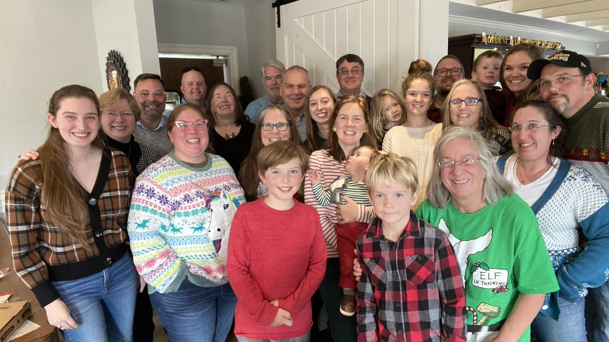 jwlannen's tweet photo. Great meeting up with family! https://t.co/PEaFtpI9NN