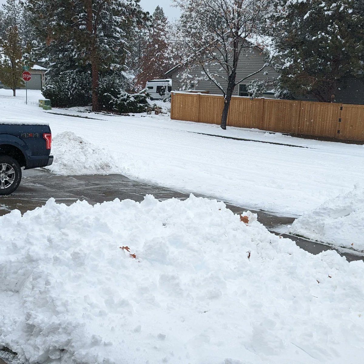 brancenwright's tweet photo. Shoveling snow https://t.co/V2GQWiaHkJ