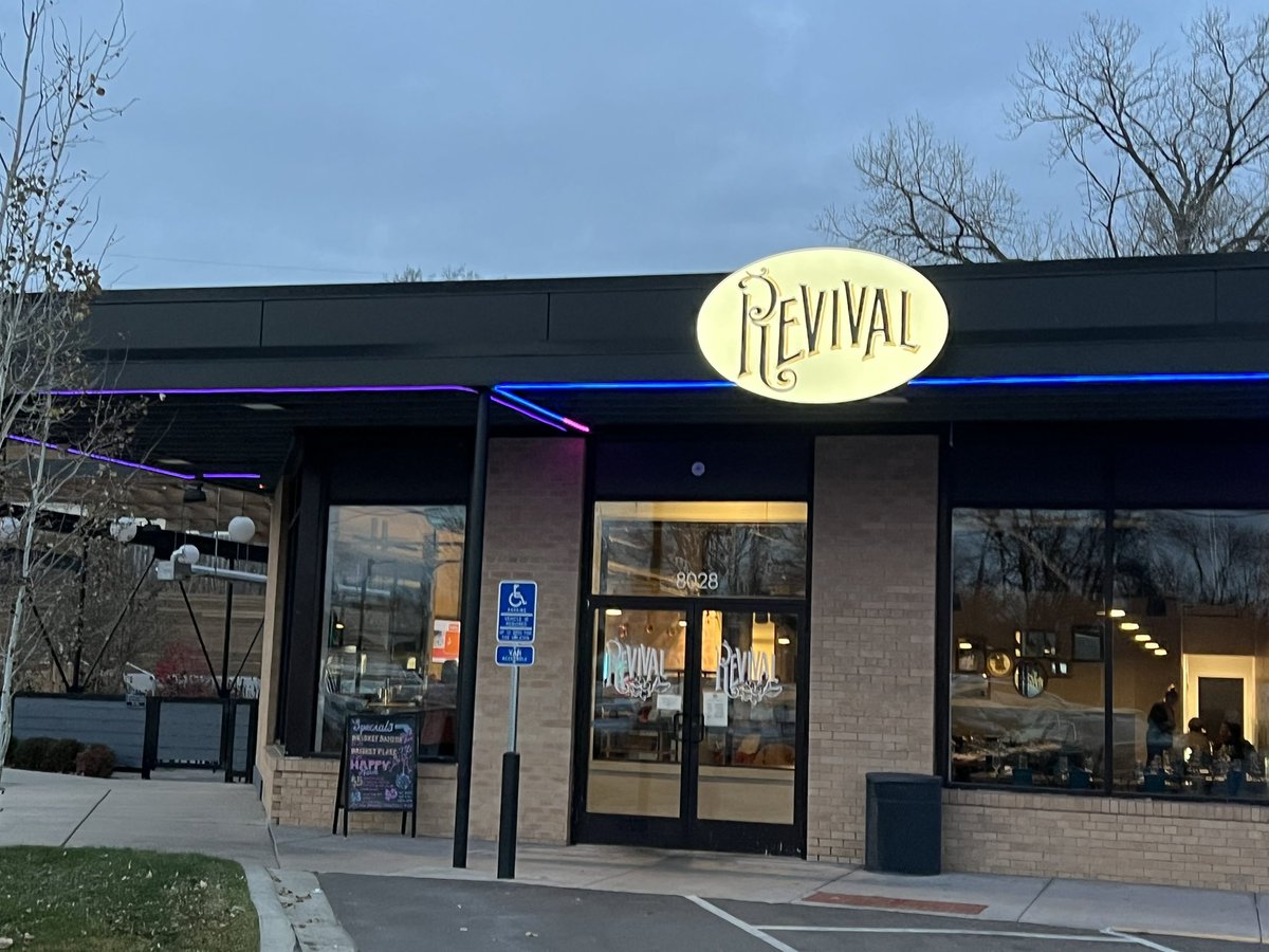 Elizabeth Stephan tweet media