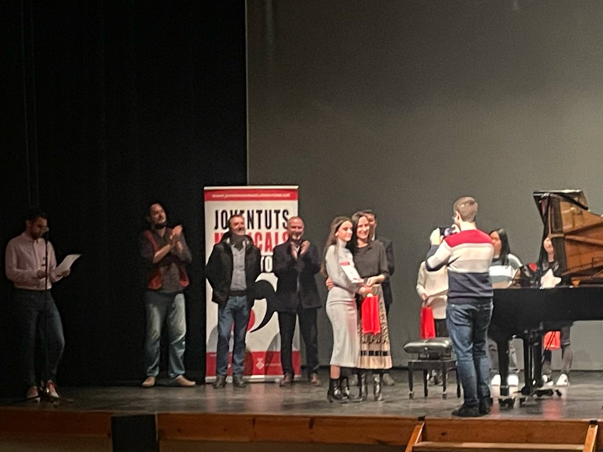 ERoigM's tweet photo. Enhorabona guanyador@s i participants en “1er Concurs de Música #FelipPedrell” organitzat per @JJMMTortosa
Felicitar @JMCatalunya a #Tortosa per la iniciativa, aposta per la #cultura i #música i la figura del nostre gran tortosí @FelipPedrell #AnyPedrell #cultura #tortosacultura https://t.co/falRbq05BJ