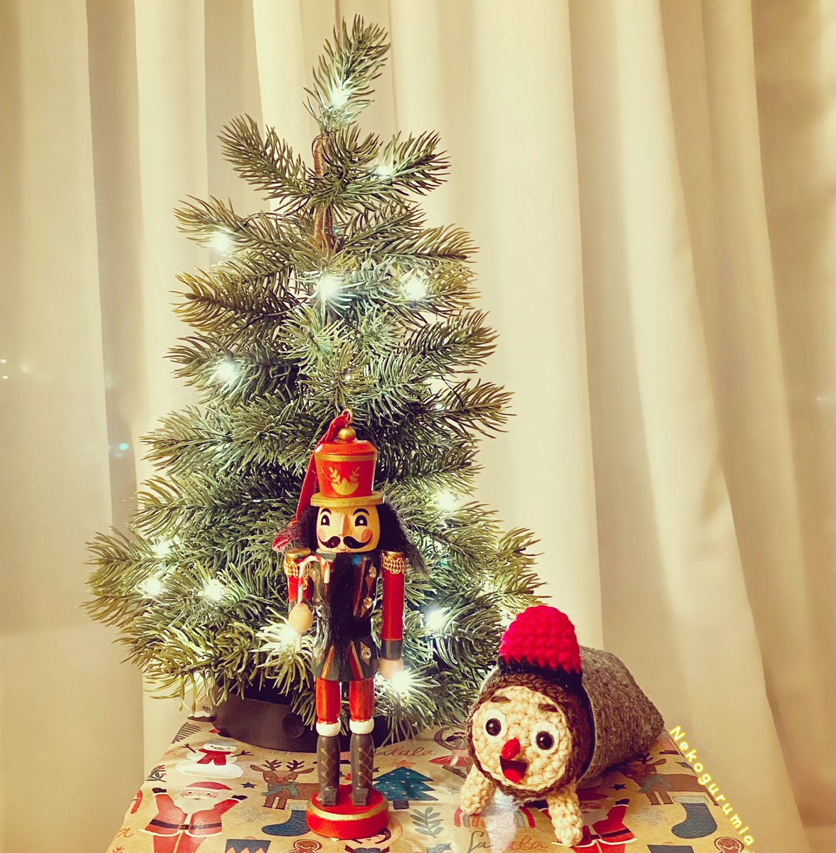 nekogurumia's tweet photo. "Christmas is doing a little something extra for someone." Charles M. Schulz

#nutcracker
#くるみ割り人形
#胡桃夾子
#tiódenadal
#christmaslog #christmastree
#christmas
#europeanfolklore
#catalonianfolklore
#catalonianmonster
#crochettiodenadal
#crochet
#amigurumi
#nekogurumia https://t.co/tOyFZCU0Vw