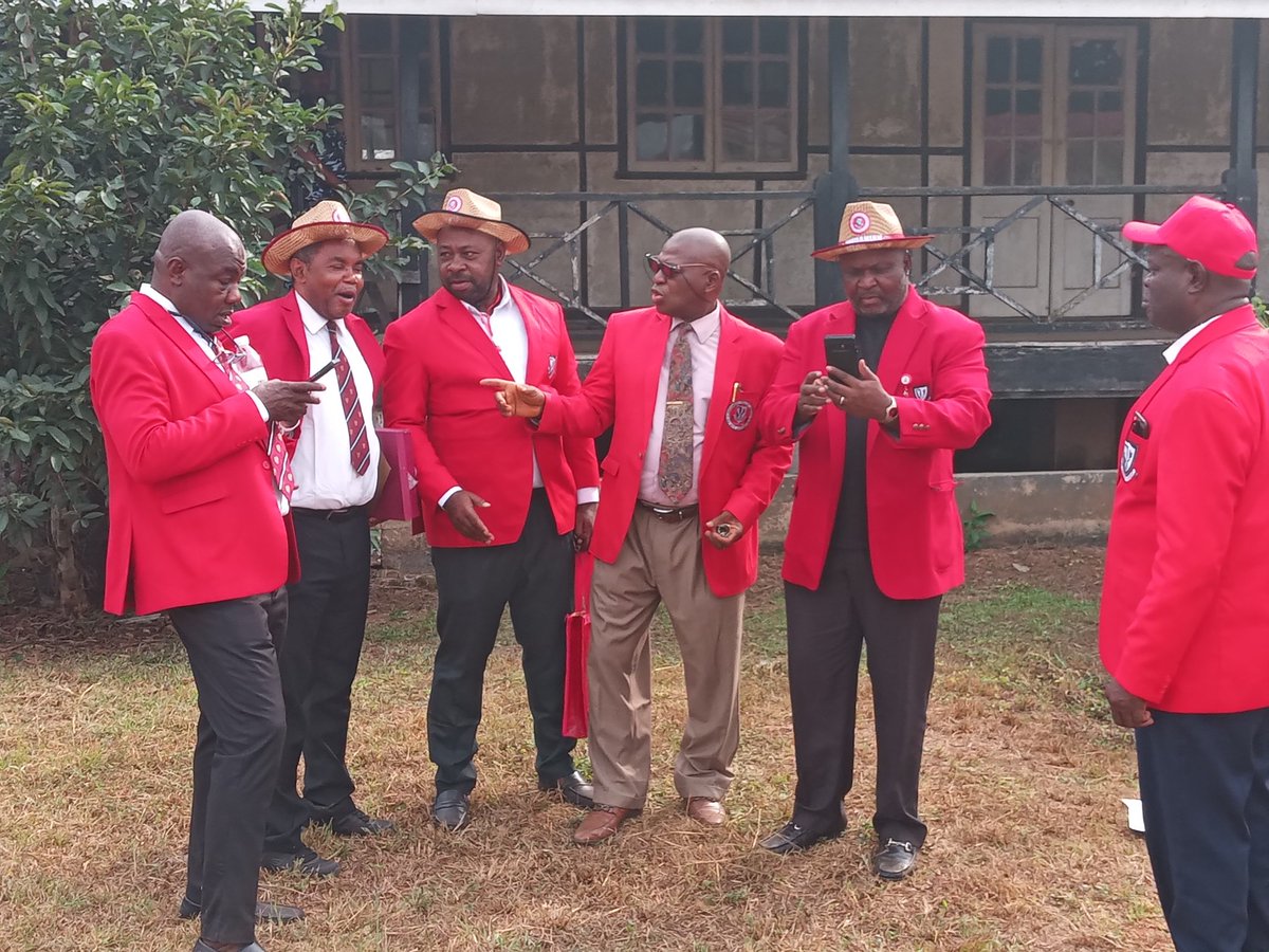 GCUOBA's tweet photo. 2022 Homecoming, hosted by Class of 72.

Happy Golden Jubilee to the class of 1972. Keep shining as one!

#homecoming #inunumluceant #umuahia https://t.co/so8LmK7d0f