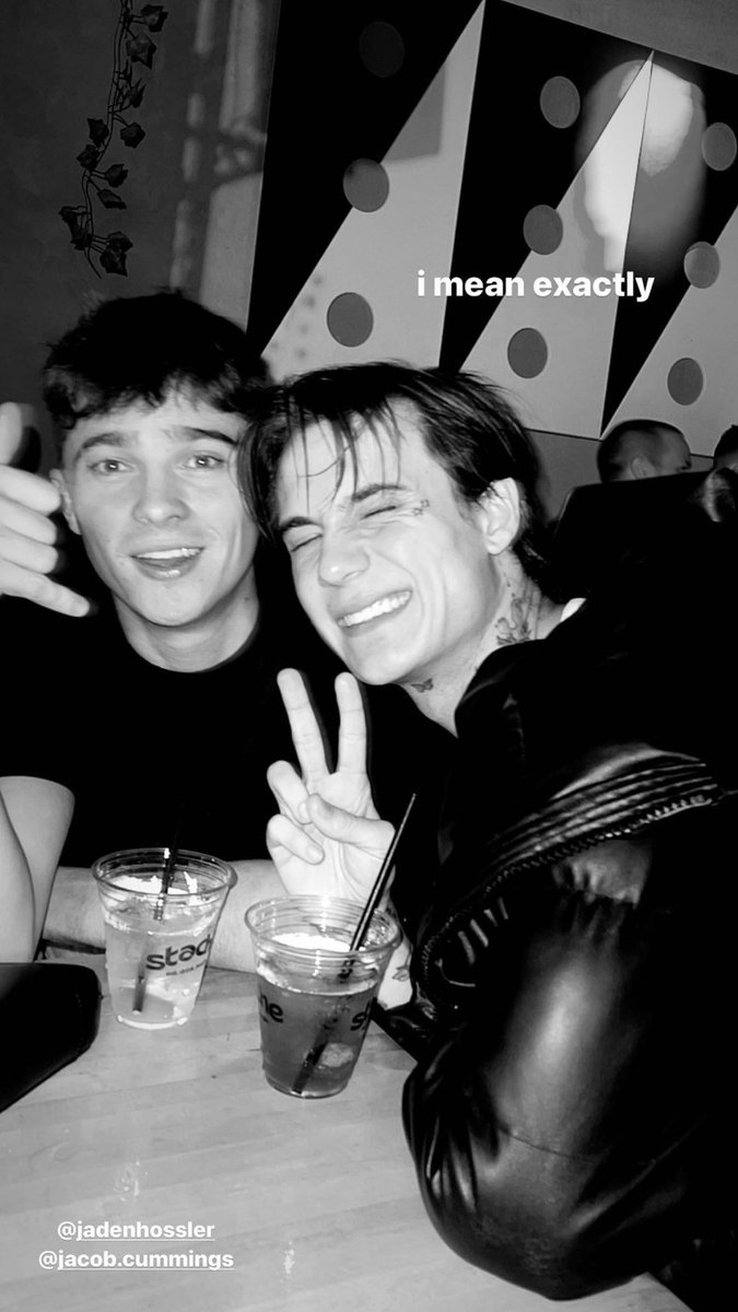 COMO É LINDO 😩❤️

— Justin Horowitz via Instagram Stories.