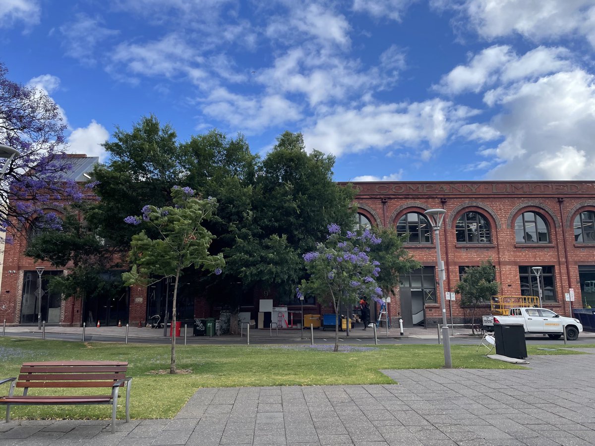 The scaffolding is down and we are on track for completion this week for the ⁦<a href="/UniversitySA/">UniSA (this account is no longer active)</a>⁩ Enterprise Hub at 9 Light Square. Huge thanks to our community, Facilities, ⁦<a href="/SwanPenArch/">Swanbury Penglase</a>⁩ and ⁦<a href="/HansenYuncken/">Hansen Yuncken</a>⁩ for creating such a beautiful home for partnerships.