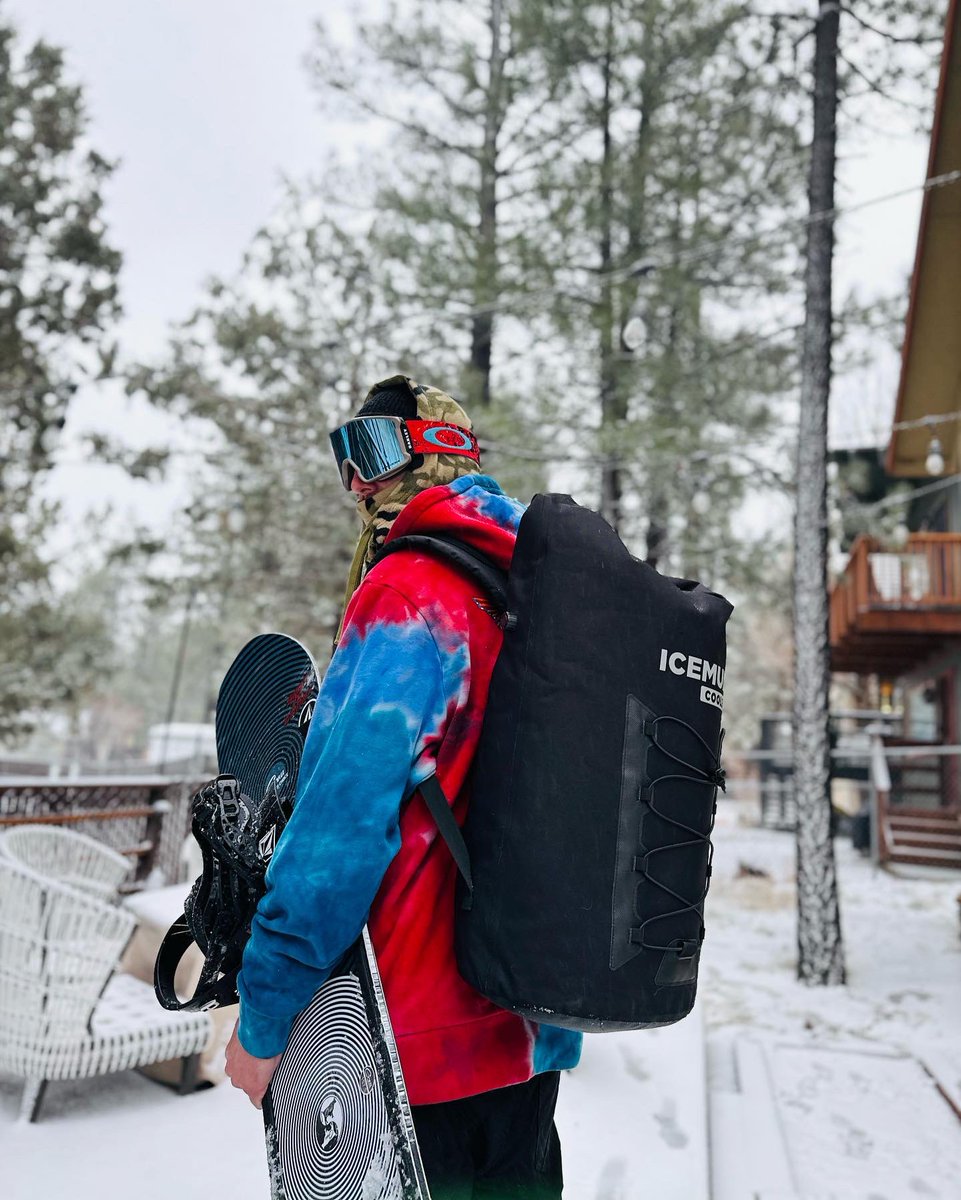 GregLutzka's tweet photo. Good Vibes Only 🏔️
@ICEMULECoolers 🎒🧊
#ICEMULE https://t.co/KIUyG9bJtL