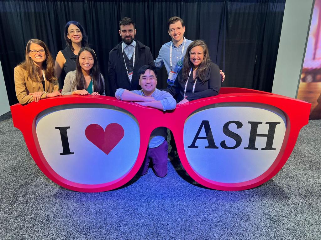 UCSF, the most photogenic crew!! @vekennedy @KelseyNatsuhara @mattfjones1 @corynnkasap @thehemeoncfellow and in absentia @RahulBanerjeeMD @UCSFCancer @HemoncUcsf @UCSFHospitals @UCSF #ASH22 🤣🥳😎