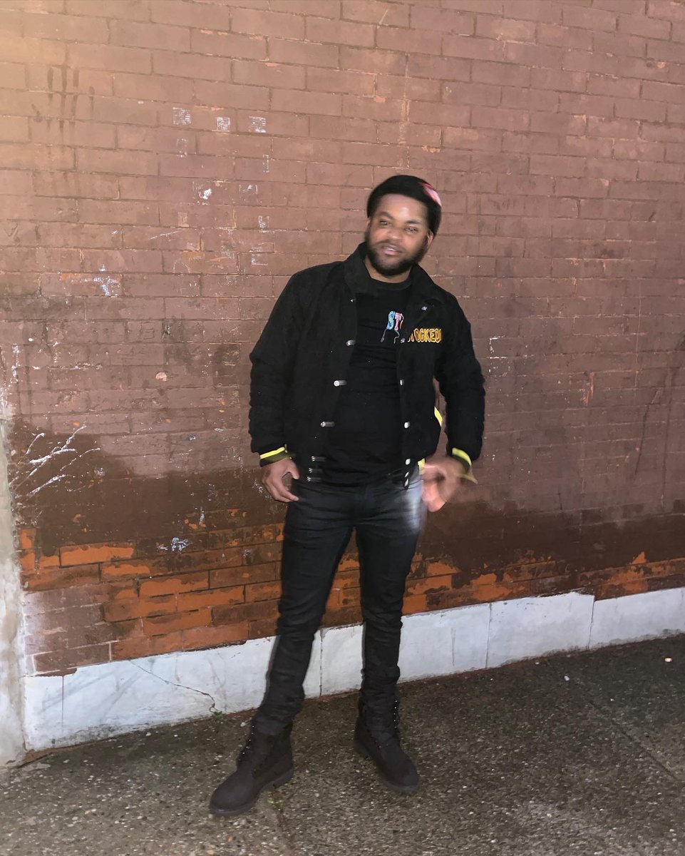 SU_boyboy's tweet photo. Handle business is a must get ya feelings hurt when you trust…. 😎 https://t.co/4Ce1BgW7zC