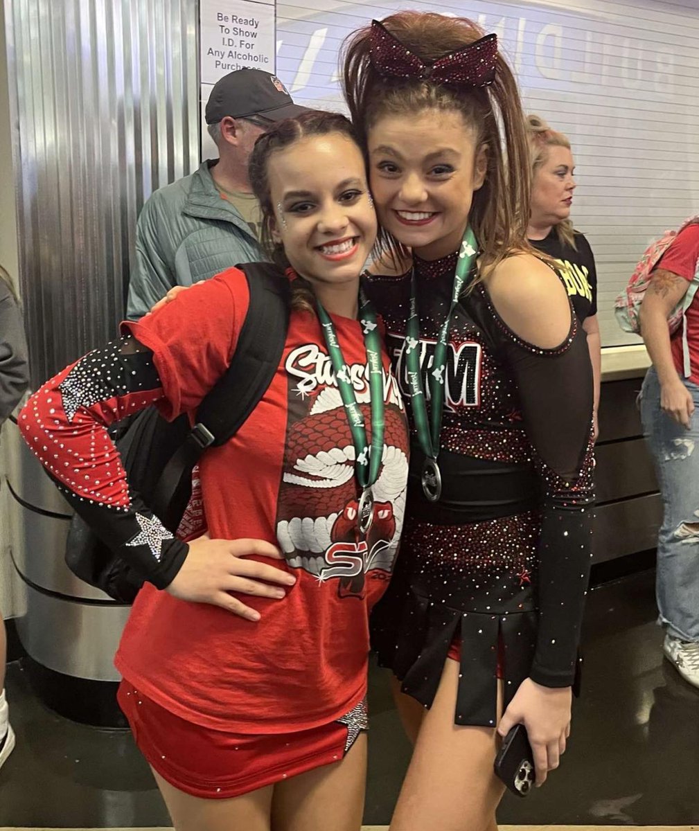 sccheerbooster's tweet photo. From FNL to AllStar Season!!! Wishing the best of luck this season to our Buffs! 🐍Natalie, Alexa &amp; Carmalita from @starsvipers_official, 🔥Graycee from @texasstormathletics &amp; 👑Isabel from @fulloutxtremecheer!! https://t.co/jk66kZaInI