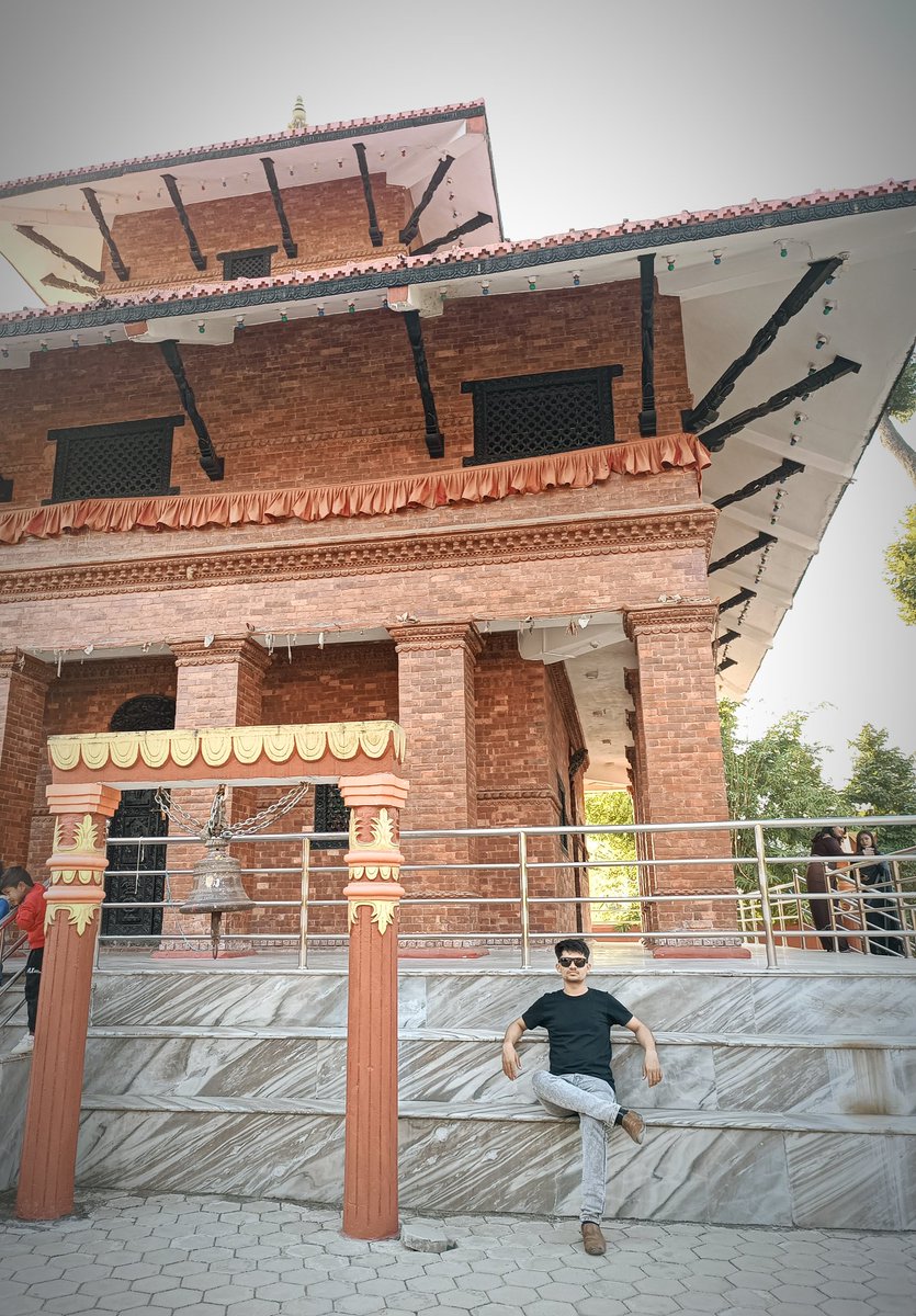 जे छ ठिक छ 
जे हुनेछ , ठिकै हुनेछ  . . .

सर्वे भवन्तु सुखिनः सर्वे सन्तु निरामया।