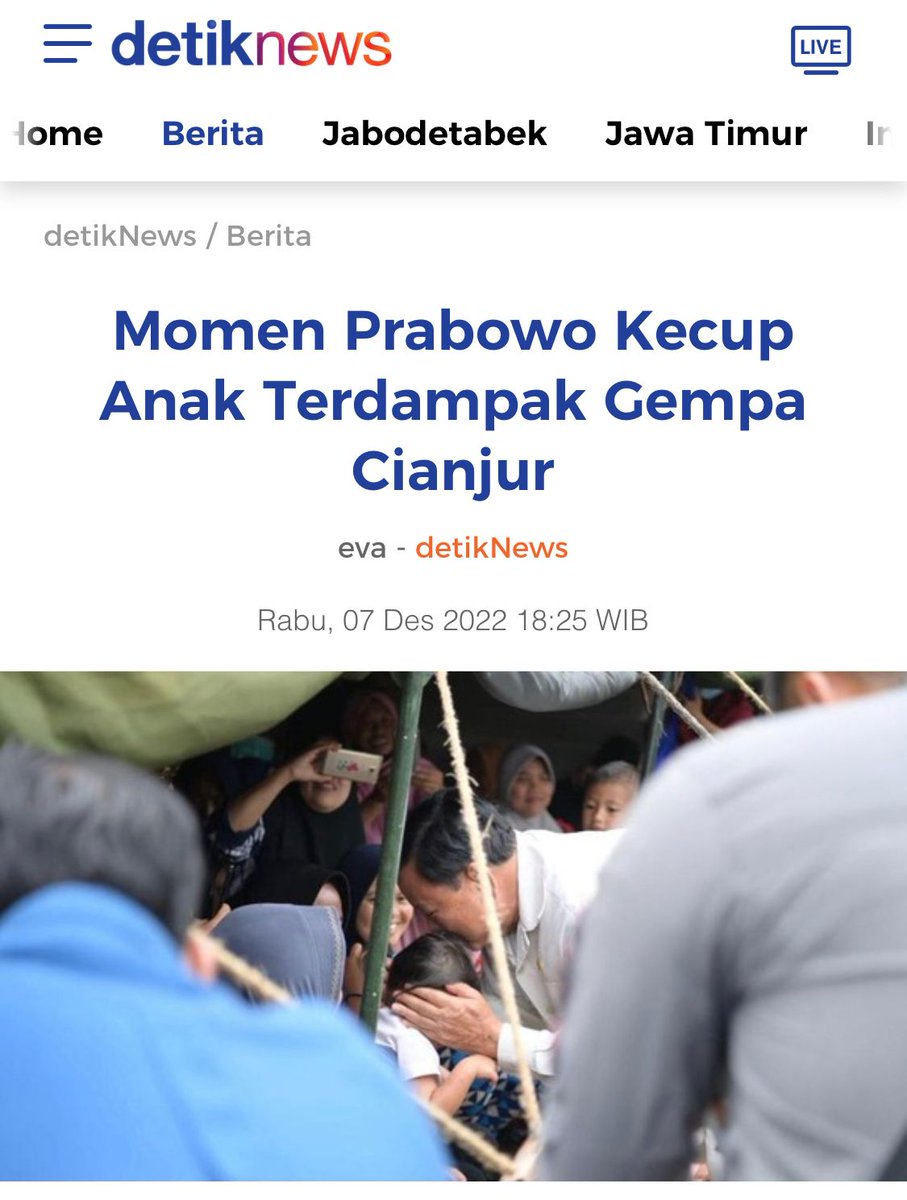 Terlihat Prabowo menggendong dan mengecup sayang para anak-anak di pengungsian.

<a href="/prabowo/">Prabowo Subianto</a> <a href="/Gerindra/">Partai Gerindra</a>
Lebih Baik Prabowo
#PrabowoLebihBaik