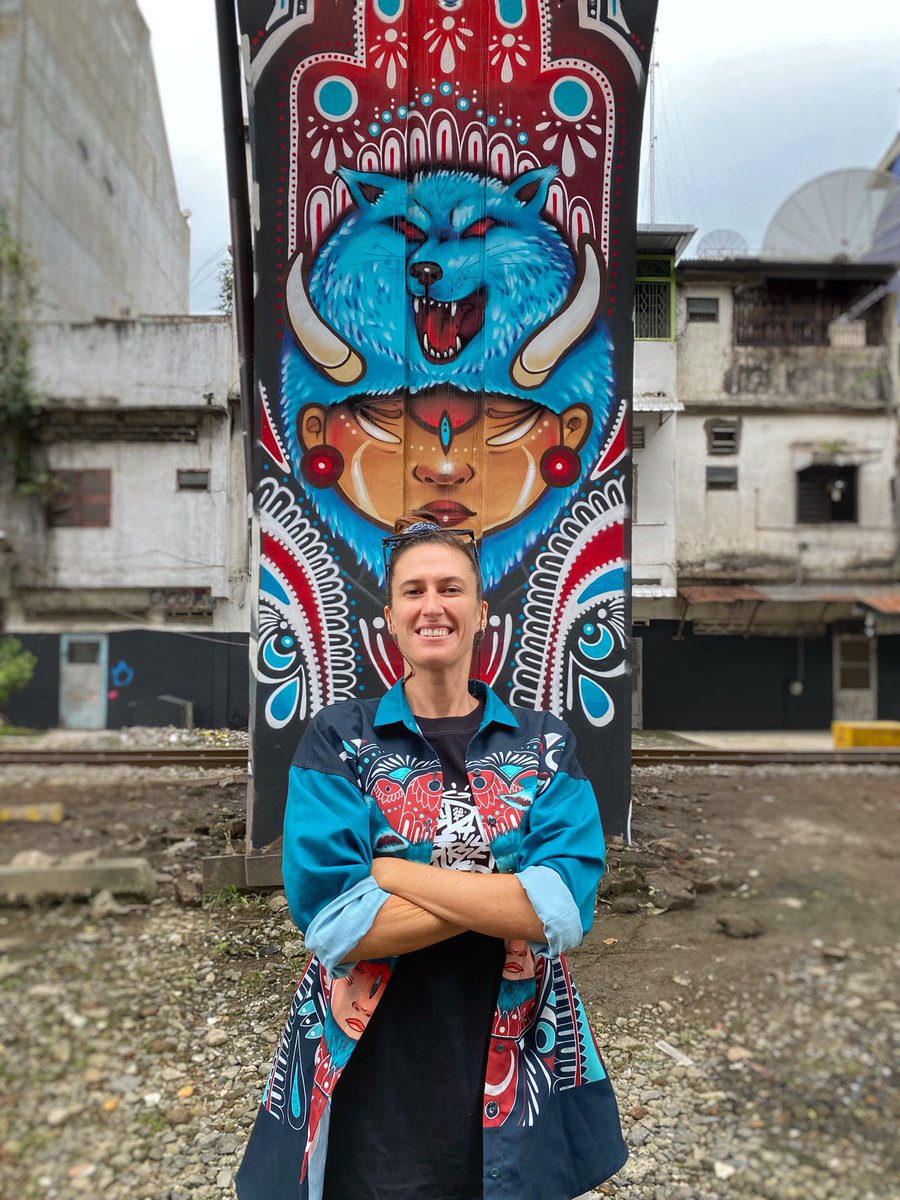 ClaraClarafosca's tweet photo. Medan Street Festival 2022, it has been an amazing experience to paint in Medan City! Thanks so much to the organisation 🤍🤍🤍 #graff #graffiti #graffitiindonesia #streetartindonesia #urbanartindonesia https://t.co/UyDmZG1kqd