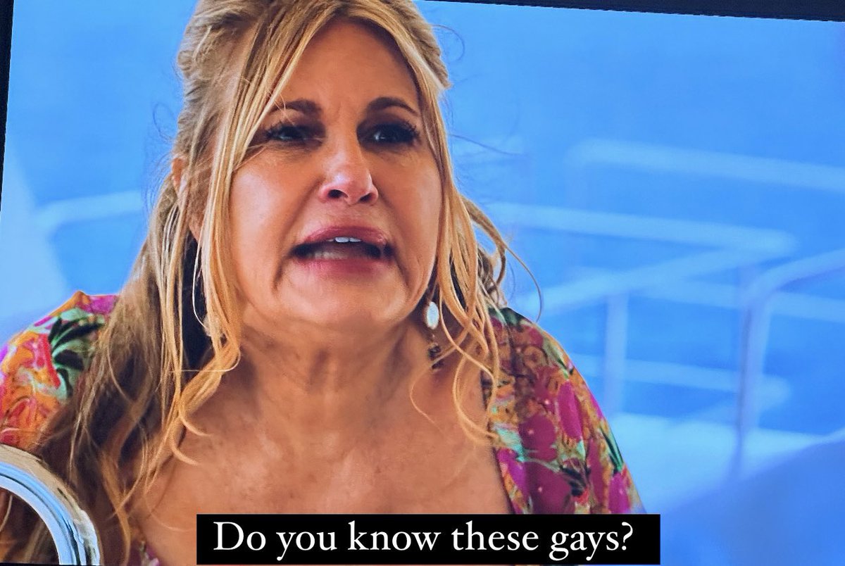 me trying to make conversation with my straight coworkers: