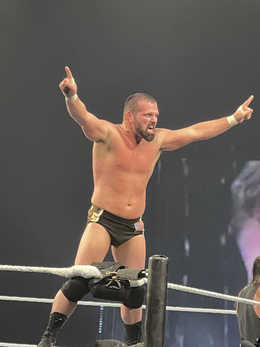 Mckenziemoya's tweet photo. I’ve been a lifelong wwe fan, i haven’t watched it much recently due to mom life, sports, always on the go.. witnessing Jamie Noble’s last match was unfreakingreal! What a way to go out.💙💛🤘🏽#jamienoble #WVnative https://t.co/VxgVmLAKhg