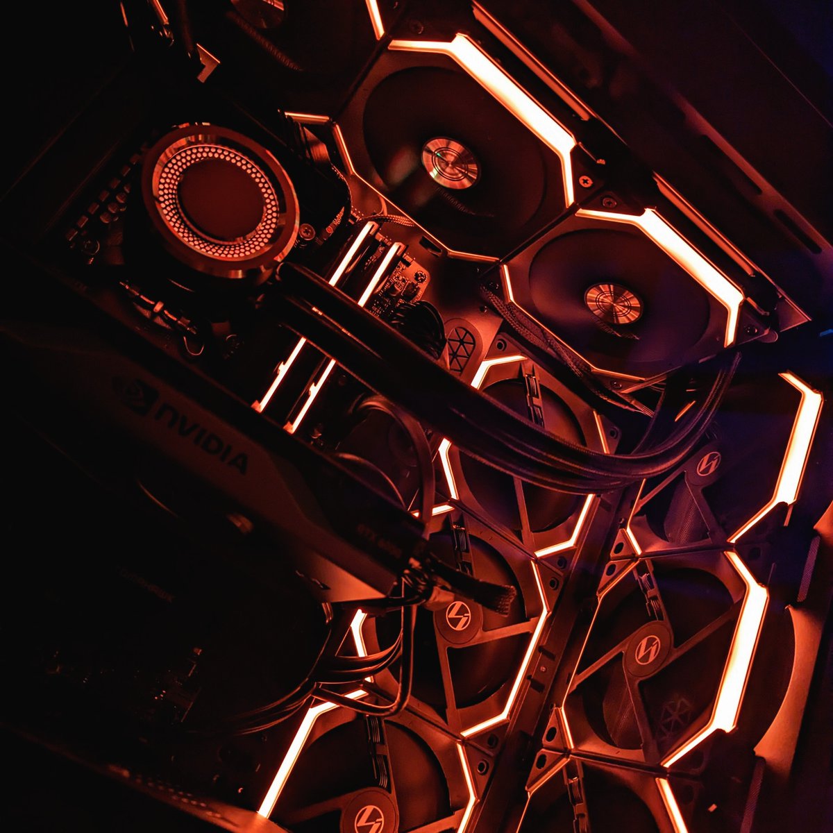 Ryan_Haury's tweet photo. I'm gonna play poker so much faster now.

#computerbuild #tron #intel #13thgen #raptorlake #ddr5 #990pro #samsung #z790 #lianli #msi #corsair #nvidia #newegg #pokercontentcreator #contentcreator #gamingpc #gamingrig #piosolver https://t.co/N4wpU7uCxN