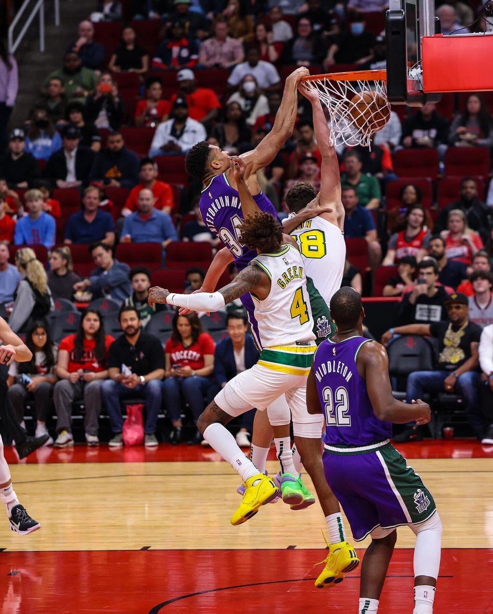 Eric Nehm on X: Before tonight's game in Houston, we chatted with Mike  Budenholzer about Joe Ingles, who has played with the Bucks' G-League unit  twice in the last week. I asked
