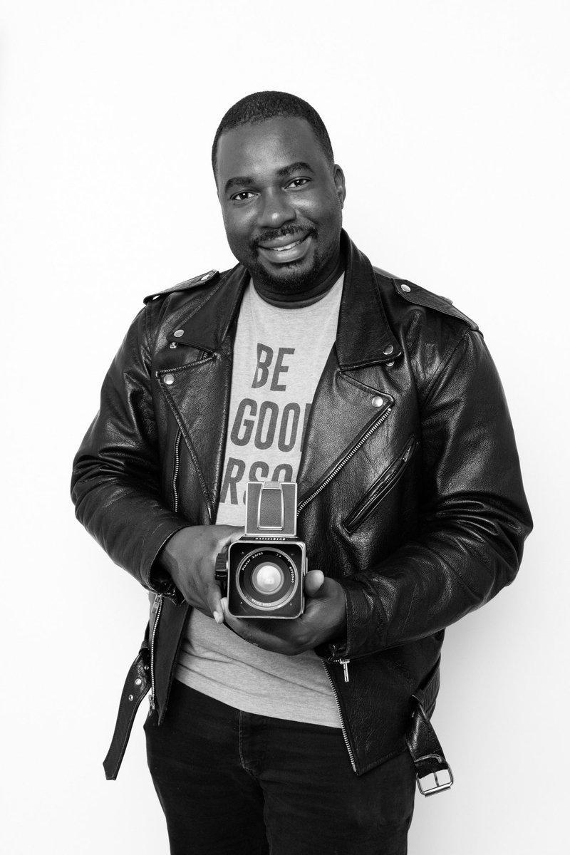 Mr_Anani_'s tweet photo. My friend @johncbuck made the best portraits of myself I EVER had for his Artist series. 

A master photographer who keeps reinventing and challenging himself. 

Everyone deserves a great photo of themselves, and if you are in Denver, it'll be hard to get a better one than JC's https://t.co/6pTDJt7xQl