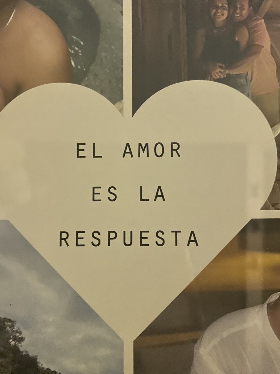 CamiloPe_'s tweet photo. El amor es la respuesta https://t.co/m3kNSIWo9Q