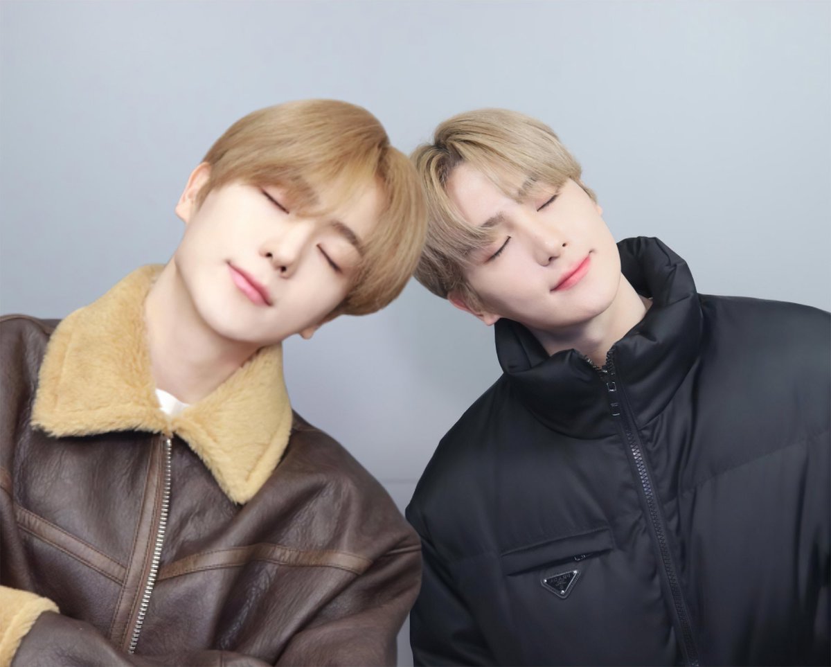 flavored__soda's tweet photo. 크리스마씨까지 현쟤쟤현 밀쥬를 절찬리 무료 배포합니다~!~! 

https://t.co/bS53V3Chjj https://t.co/imNUY3P5xm