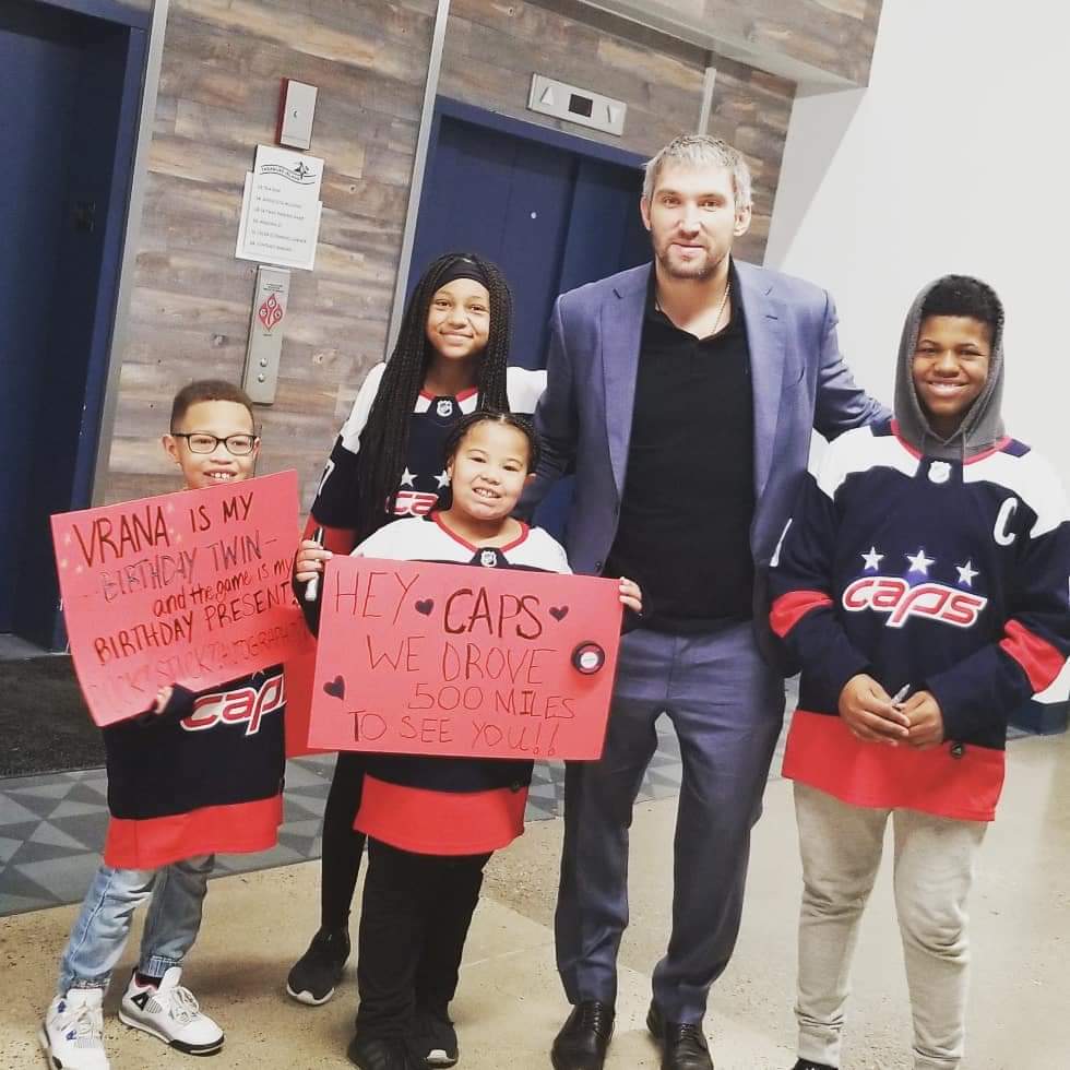 stephchris83's tweet photo. #capsheyalexa https://t.co/puBjm6auHo