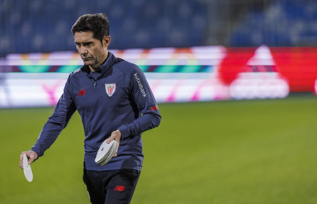 "Marcelino está destrozado, ha rechazado a dos equipos de élite esperando a la Selección"
 marca.com/radio/2022/12/…