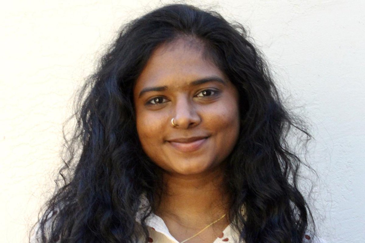 UTM's tweet photo. #UTM grads of 2020 &amp; 2021 celebrated in person this week!

Let's look back at an interview with #UofTGrad21 alum Mullai Sampath, who discussed her #UTM experience and drive to share her postgraduate knowledge with the world. 💙 https://t.co/aMd8nxn90T

Congrats to all the grads! https://t.co/t42CuaH6rF